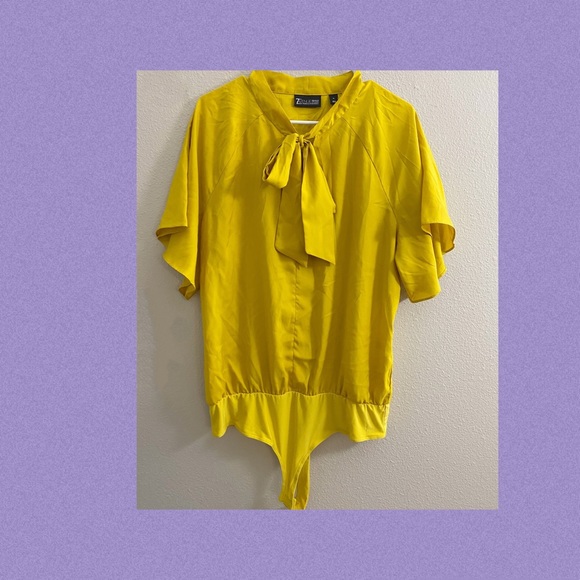 New York & Company Golden Yellow Bodysuit Blouse - Picture 1 of 3